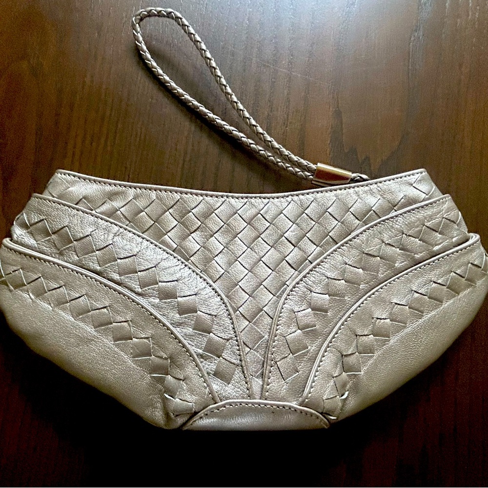 Colonge Handwoven leather wristlet bag silver